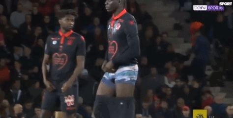 埃贝尔：诺伊尔仍是世界最佳门将之一；续约问题我们会联系他