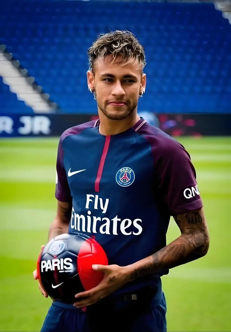 尼昂：在米兰时米哈就像我的父亲；巴洛特利需要信任他的教练