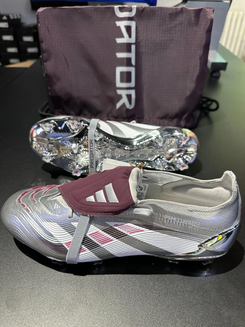 足球中超队长带伤上阵，拼劲获赞