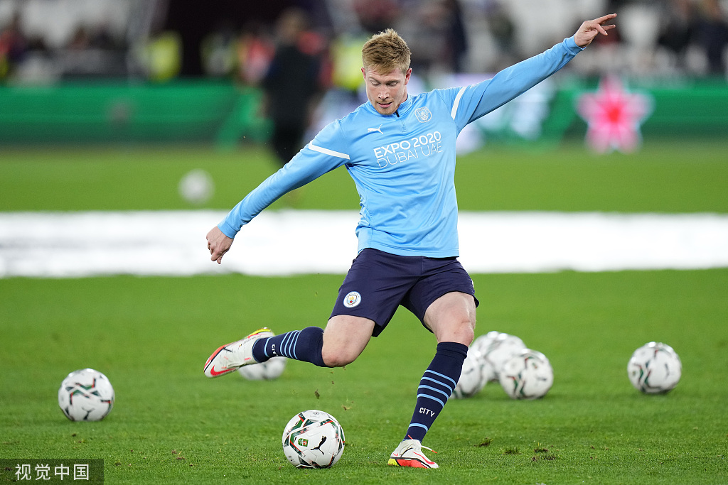 热火140-123大胜快船，五连败，战绩升至东部第三，快船深陷西部末位，进攻依赖球星，防守漏洞明显。