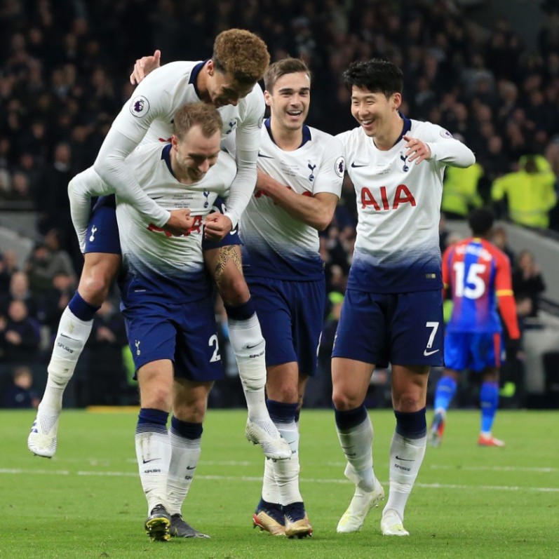 冲击首胜！黄潜vs哥本哈根首发：莫里罗领衔全主力出战